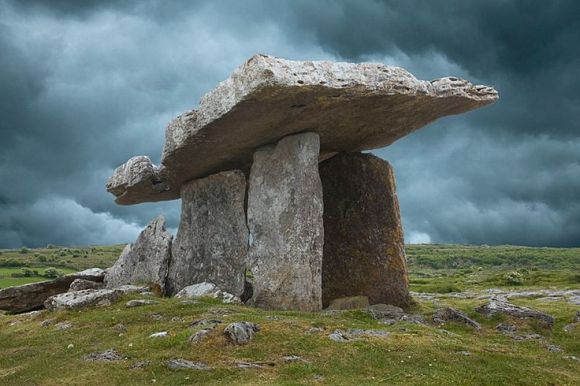 Poulnabrone Dolmen, County Clare, Ireland